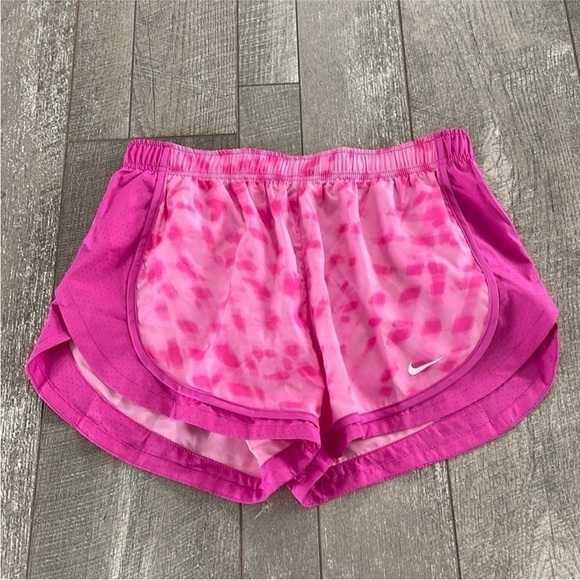 Nike Size Medium Pink Tie Dye Dri-Fit Sporty Athletic Shorts. - Picture 4 of 7
